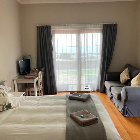 Kirknewton Hotel Port Elizabeth Buitenkant foto