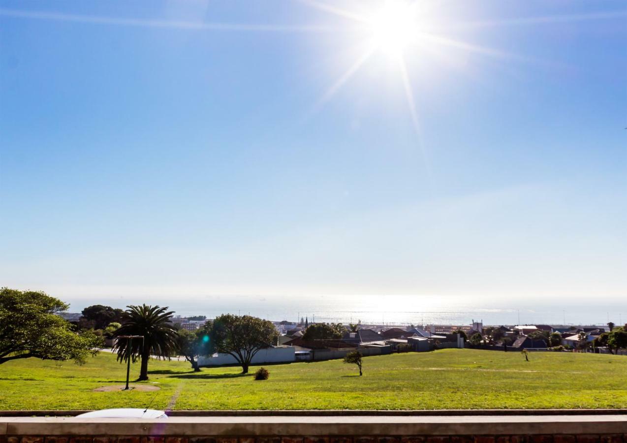 Kirknewton Hotel Port Elizabeth Buitenkant foto