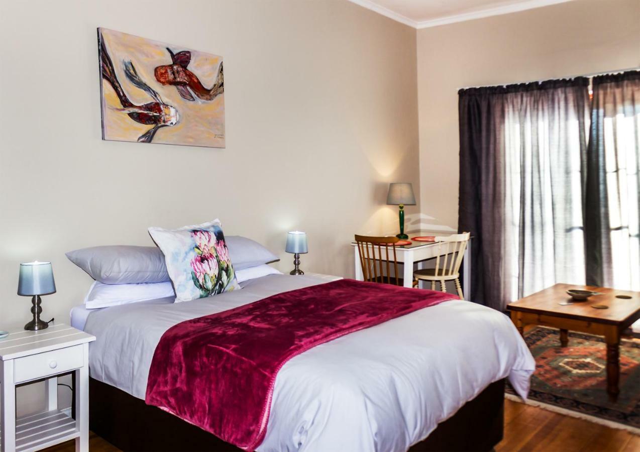 Kirknewton Hotel Port Elizabeth Buitenkant foto